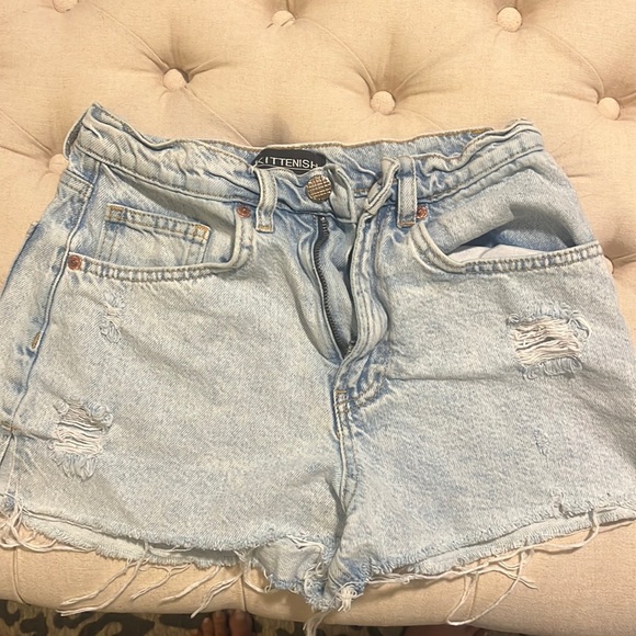 Kittenish Pants - High wasted light wash shorts